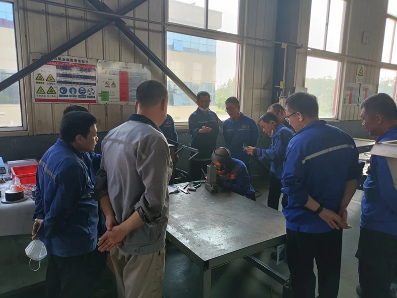 《提升技能，鑄就未來：公司焊工技能培訓(xùn)火熱進(jìn)行》